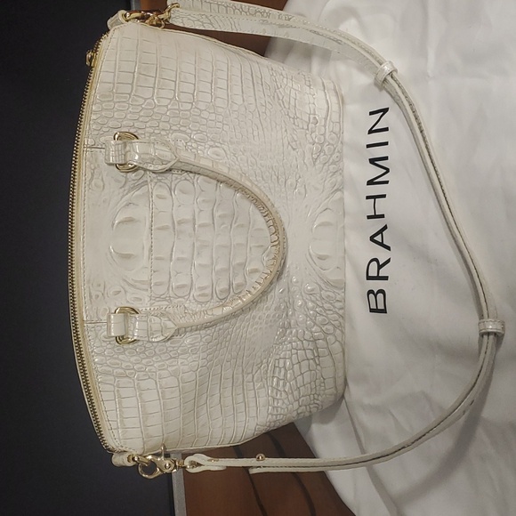 Handbag - Picture 2 of 8